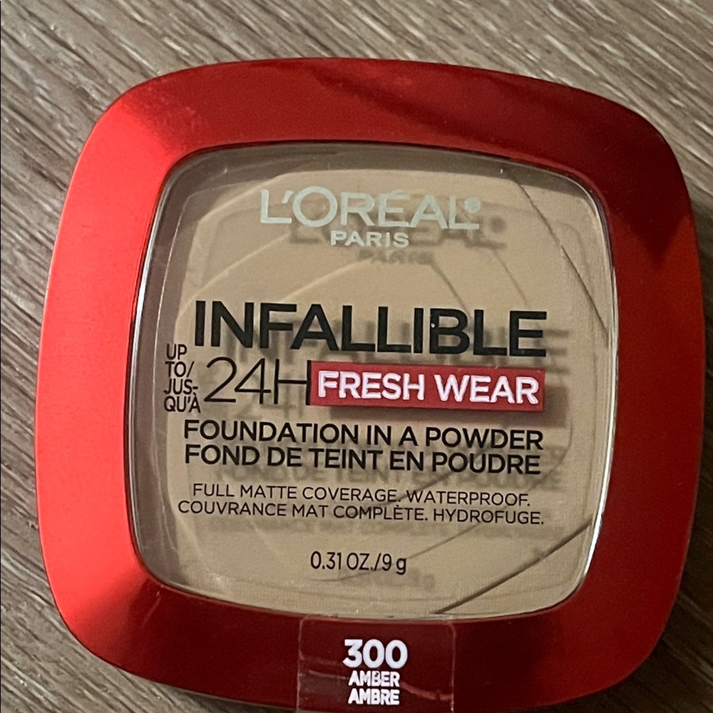 New! Sealed Package L'Oreal Infallible 24H Fresh Wear Powder Foundation - Amber
